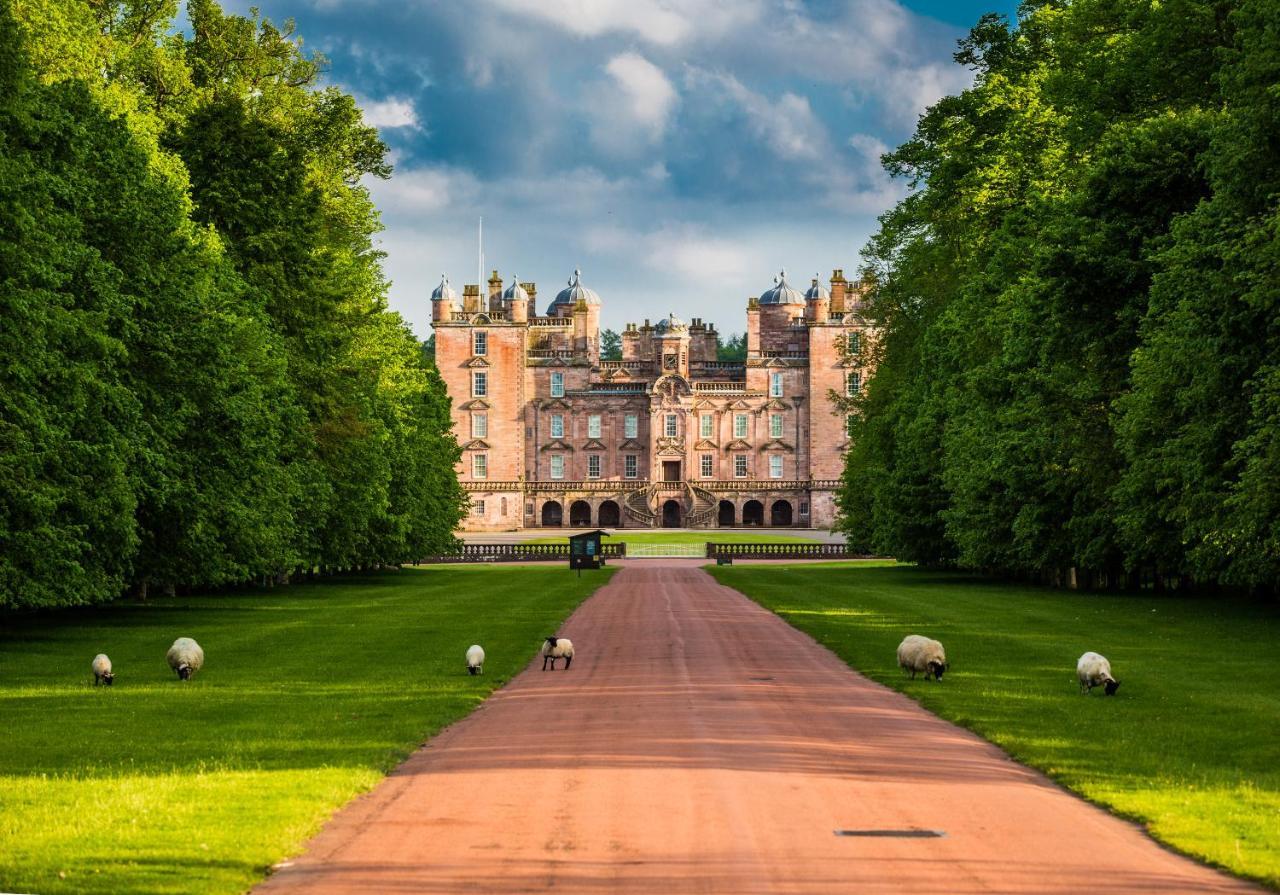 Stableyard Studio: Drumlanrig Castle Thornhill  Extérieur photo